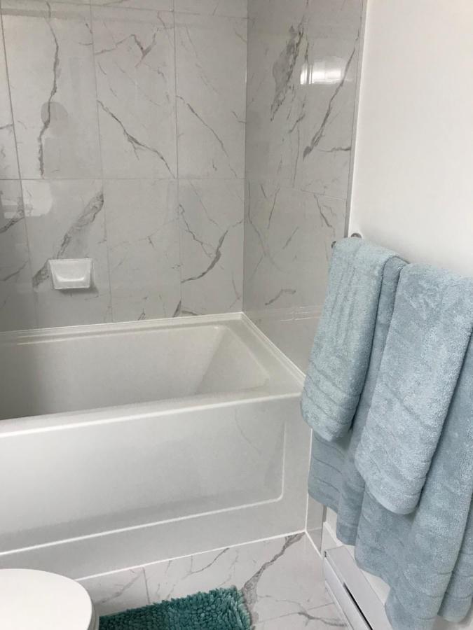 Bookyourhome Langley Luaran gambar
