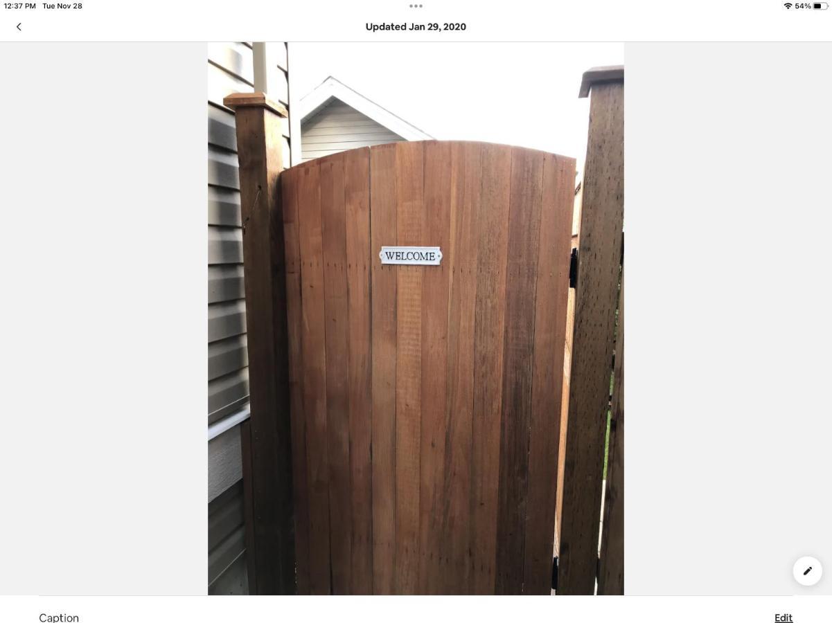 Bookyourhome Langley Luaran gambar