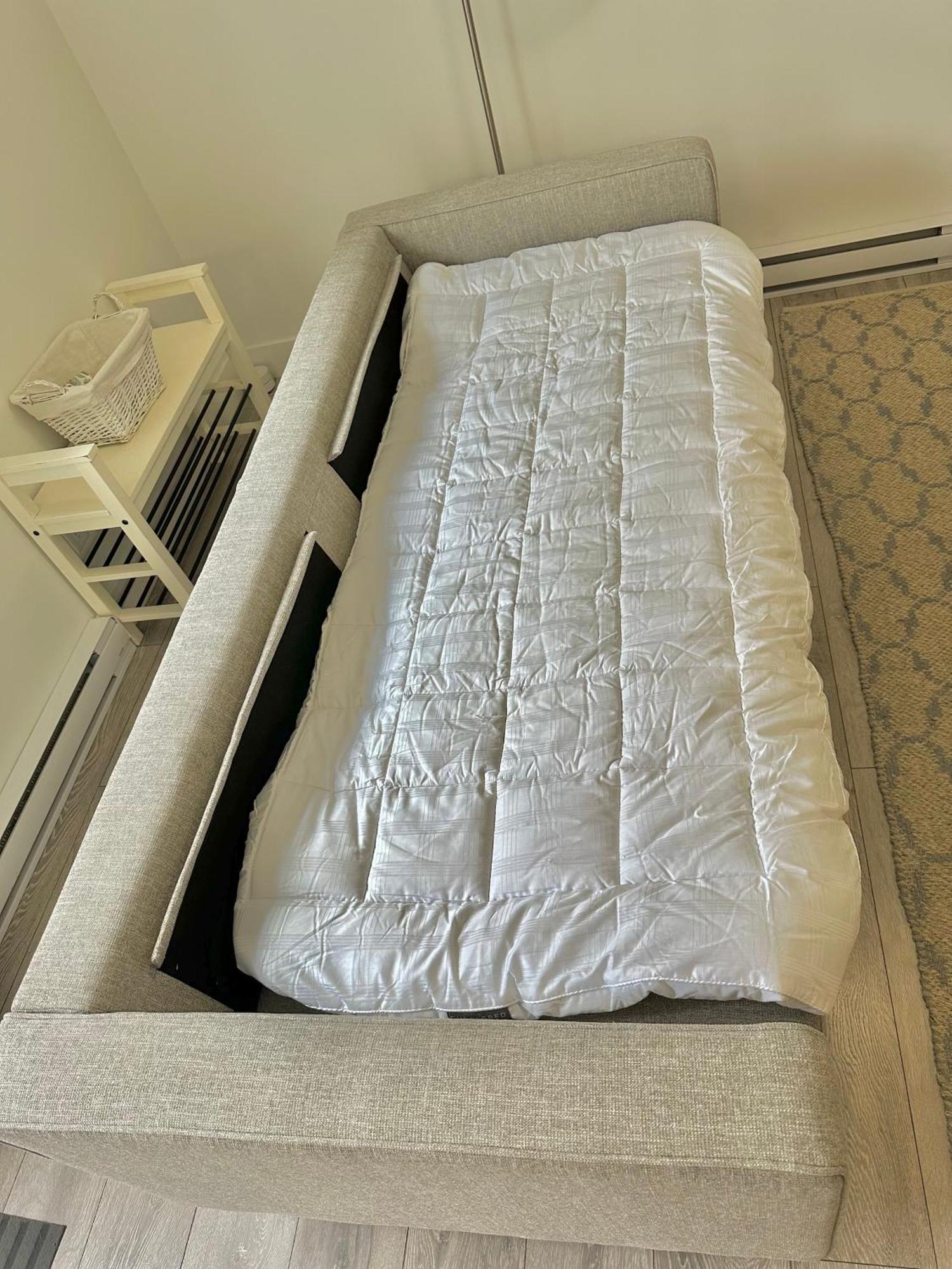 Bookyourhome Langley Luaran gambar