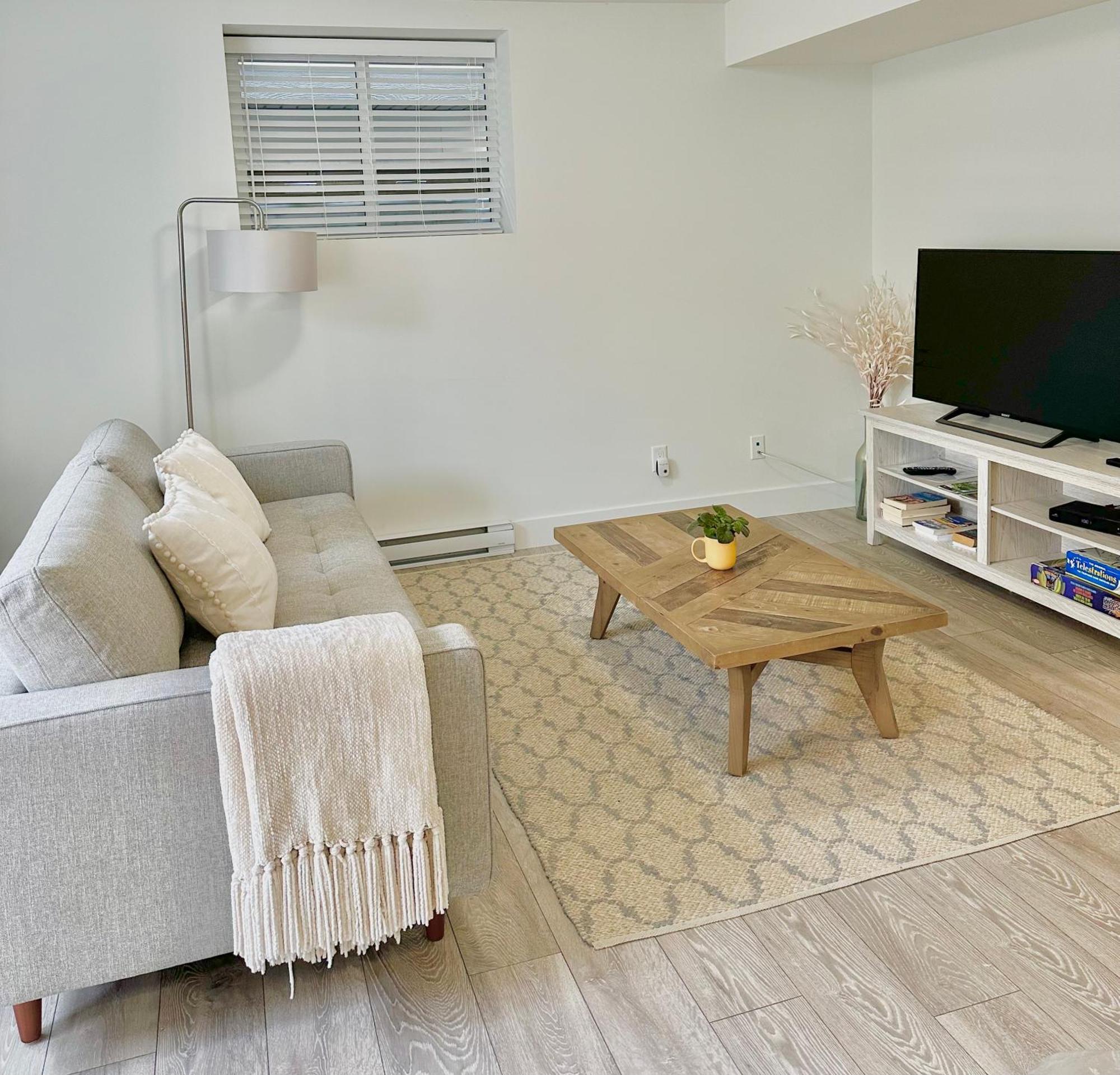 Bookyourhome Langley Luaran gambar